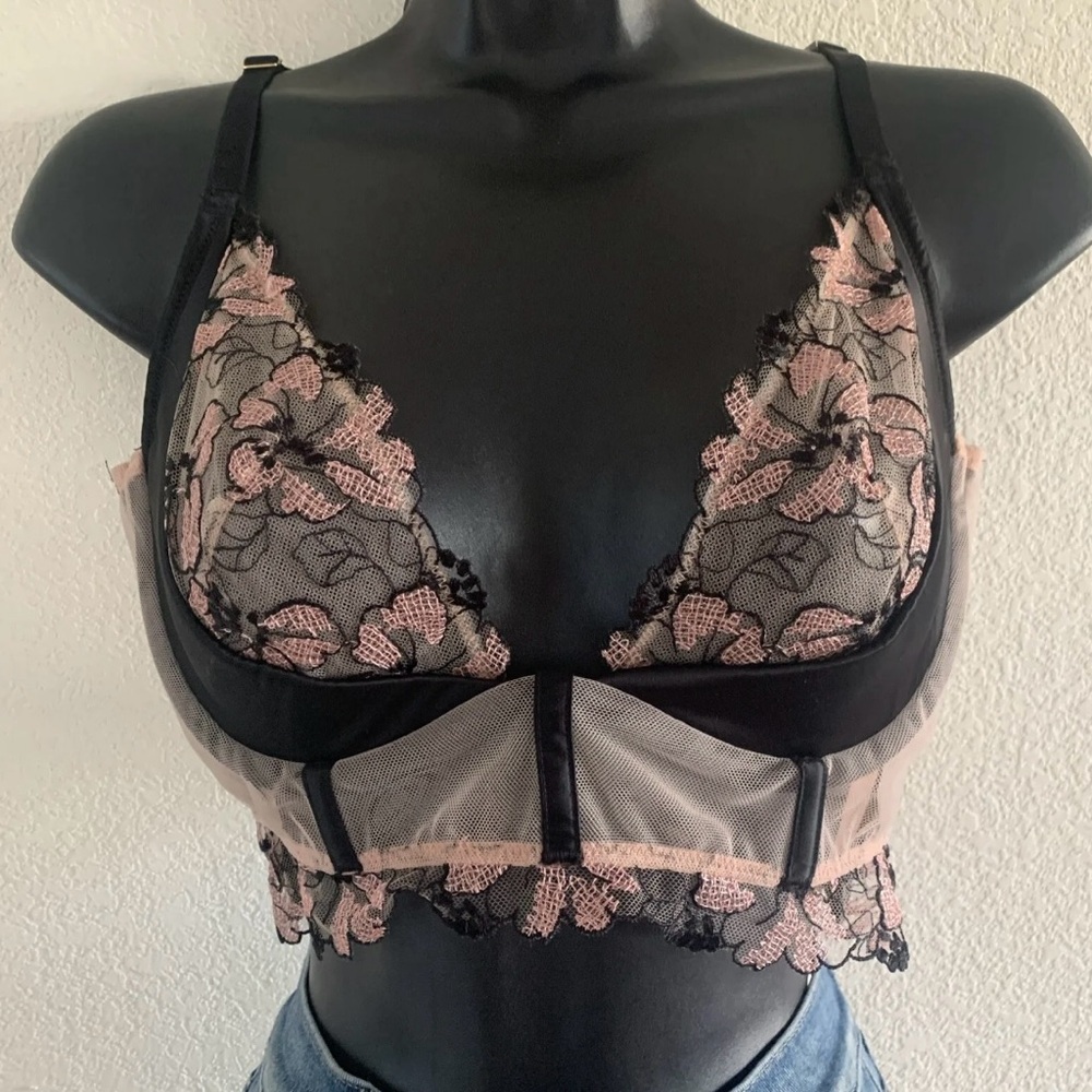 VICTORIA'S SECRET Very Sexy Black Biege Lace Longline Bralette Size 32D $90 🆕